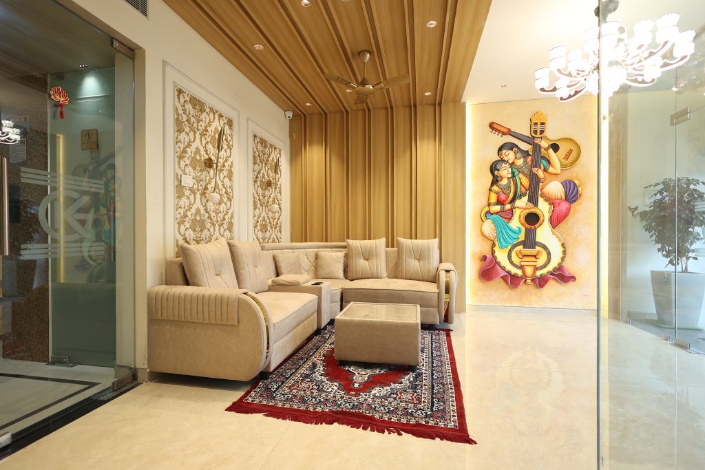 Experience the Warm Elegance of Deluxe Rooms at Kumaran Grand, Madurai